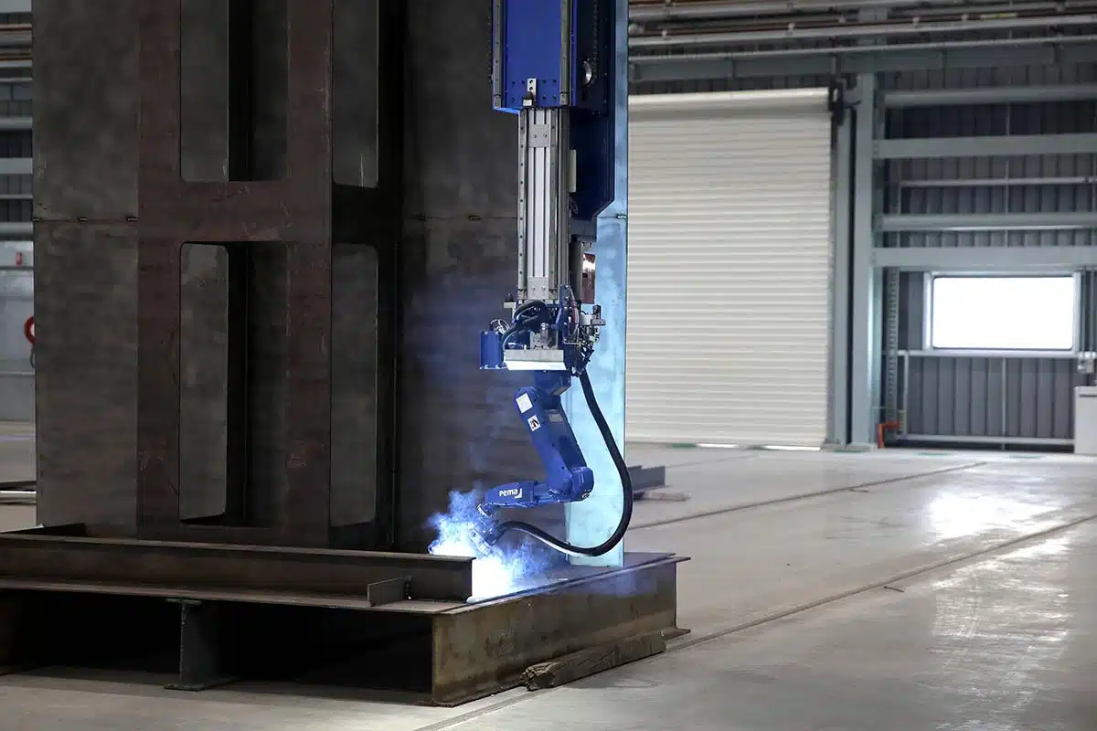 003-PEMA-Micro-panel-Robot-welding-portal-VRWP-SH-WeldControl-200-011