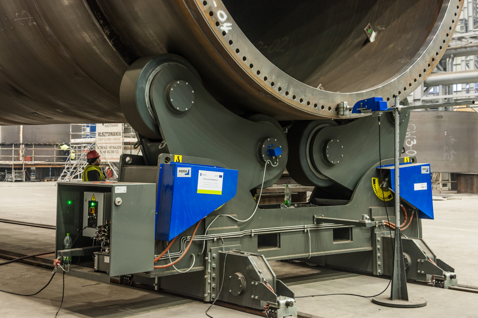 The four-wheel-design of PEMA roller beds enables even weight distribution and more stable handling.